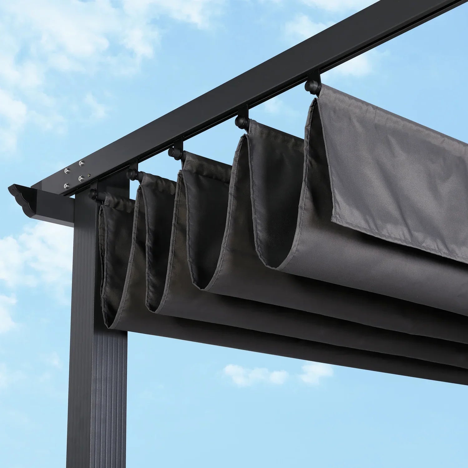 The Luxe Pergola