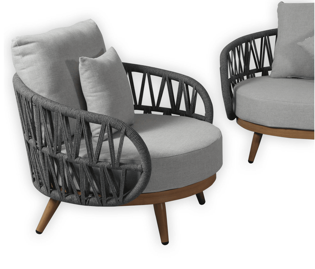 The Luna Garden Lounge Set